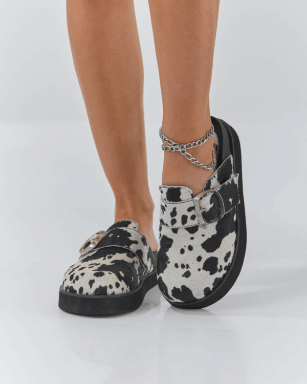 Zuecos cow cuero black